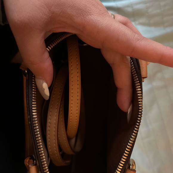 SOLD LOUIS Vuitton Alma BB - Picture 7 of 13